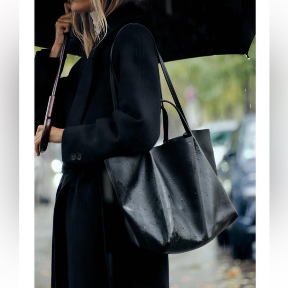 Zara Buckle shoulder bag - Picture 2 of 2